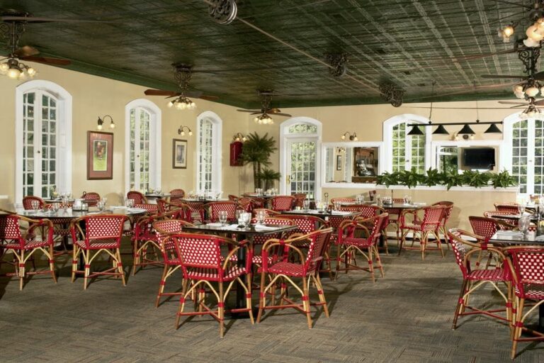 Chesapeake Bay Restaurant Golden Eagle Grill In Irvington, VA