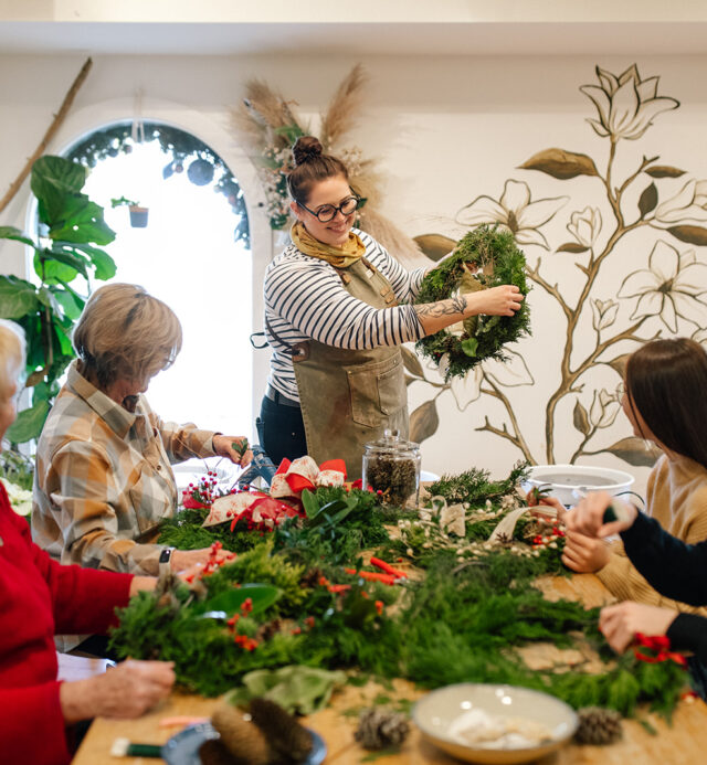 wreath making workshop at the tides inn